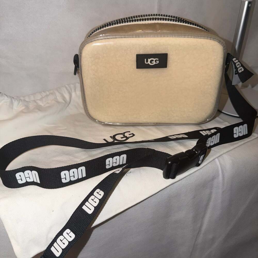 UGG Crossbody/Fanny Pack Versatile